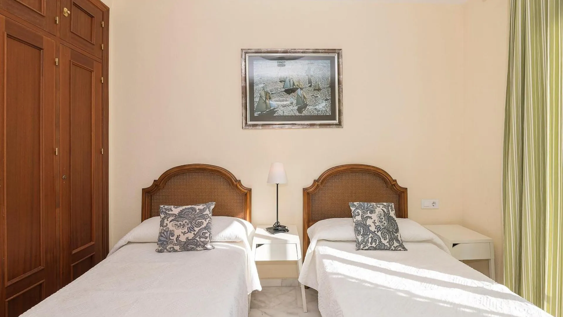 Bajamar Deluxe Apartment El Puerto de Santa Maria 0*,  Spain